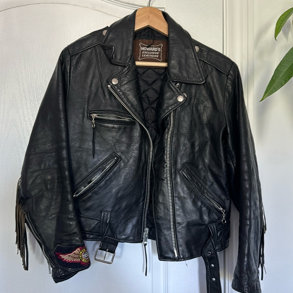 EXCELLENT rare fringed leather motorcycle jacket with authentic patches